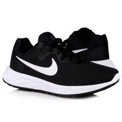 Buty męskie sportowe do biegania Nike REVOLUTION 6 NN. Białe buty do biegania Nike, bez wzorów, bez zapięcia, do biegania, nike revolution. Za 341.76 zł.