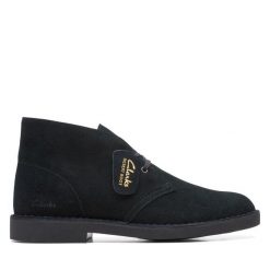 Trzewiki Clarks. Czarne botki sznurowane Clarks, bez wzorów, bez obcasa, bez zapięcia. Za 509.99 zł.