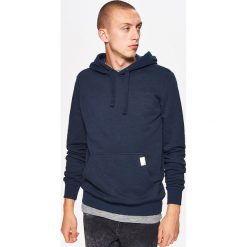 Bluza BASIC z kapturem - Granatowy. Bluzy z kapturem marki Cropp. Za 79.99 zł.