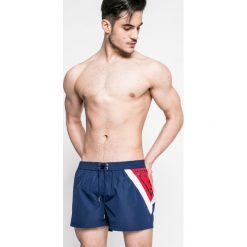 Guess Jeans - Kąpielówki. Kąpielówki marki Guess Jeans, l, z jeansu. W wyprzedaży za 159.90 zł.