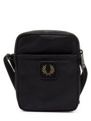 Fred Perry torba na ramię Mężczyźni czarny, ONE SIZE. Czarne torby na ramię Fred Perry, bez wzorów, na ramię, bez dodatków. Za 249.95 zł.