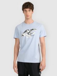 4F T-shirt regular z nadrukiem męski - niebieska S. Niebieskie t-shirty 4F, m, bez wzorów, z bawełny, bez kołnierzyka, bez ramiączek. W wyprzedaży za 49.99 zł.