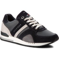 Sneakersy TOMMY HILFIGER - New Iconic Casual Runner FM0FM01640 Midnight 403. Buty sportowe casual marki Tommy Hilfiger. W wyprzedaży za 279.00 zł.