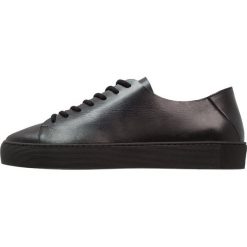 Royal RepubliQ DORIC UNBOUND DERBY SHOE Sneakersy niskie black. Buty sportowe casual marki Royal RepubliQ. Za 669.00 zł.