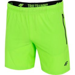 Spodenki treningowe męskie SKMF006 - zielony neon. Krótkie spodenki sportowe 4F. W wyprzedaży za 49.99 zł.