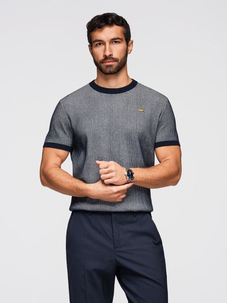 Koszulka męska bawełniana ze strukturalnej dzianiny - granatowa V2 - Rozmiar: XL. Niebieskie t-shirty Ombre Clothing, m, bez wzorów, z bawełny, bez kołnierzyka, bez ramiączek. Za 209.99 zł.