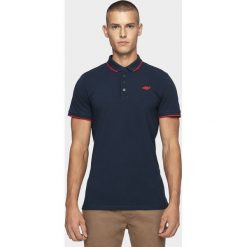 Koszulka polo męska TSM011 - ciemny granat. Koszulki polo 4F, m, bez wzorów, z materiału, bez kołnierzyka, bez ramiączek. W wyprzedaży za 89.99 zł.