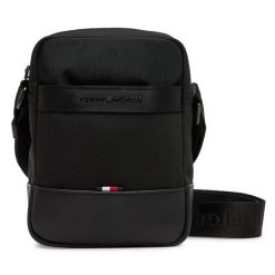 Saszetka Tommy Hilfiger. Czarne saszetki i nerki Tommy Hilfiger, bez wzorów, z nylonu. Za 369.99 zł.