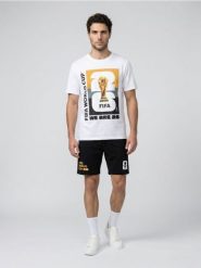 Bawełniana piżama dwuczęściowa z nadrukiem FIFA World Cup - wielobarwny. Piżamy Sinsay, l, bez wzorów, z bawełny, bez ramiączek. Za 49.99 zł.