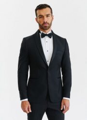 PAKO LORENTE – Marynarka smokingowa P000B-3S-001-C-S. Czarne garnitury Pako Lorente, na ślub cywilny, s, bez wzorów, z wełny. Za 1,999.99 zł.