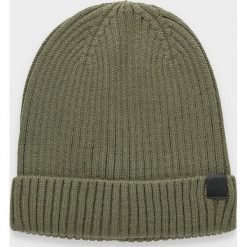 Czapka męska CAM202 - khaki. Brązowe czapki zimowe 4F, bez wzorów. Za 39.99 zł.