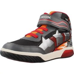 Buty GEOX J469CC 011BC Szary. Szare buty turystyczne Geox, bez wzorów, z syntetyku, bez zapięcia, na fitness i siłownię. Za 189.99 zł.