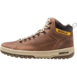 Caterpillar APA Sneakersy wysokie dark beige. Buty sportowe casual marki CATerpillar. Za 549.00 zł.
