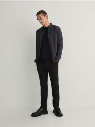 Koszula slim z domieszką lyocellu - szary. Szare koszule Reserved, l, bez wzorów, z dzianiny, bez kołnierzyka, bez ramiączek. W wyprzedaży za 49.99 zł.