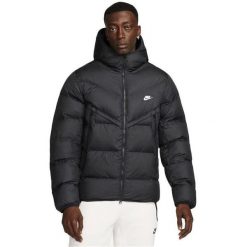 Kurtka Primaloft Storm-FIT Windrunner Rozmiar XXL Czarny - DR9605-010. Czarne kurtki Nike, xxl, bez wzorów, z puchu, bez kaptura. Za 786.40 zł.