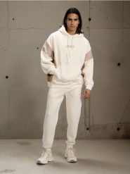 Bluza hoodie z napisem - kremowy. Białe bluzy bez kaptura Sinsay, l, bez wzorów, bez kaptura. Za 49.99 zł.