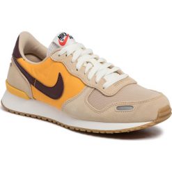 Buty NIKE - Air Vrtx 903896 203 Desert Ore/El Dorado. Brązowe buty sportowe casual Nike, bez wzorów, z materiału, bez zapięcia. Za 379.00 zł.