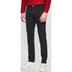 Pierre Cardin - Spodnie. Spodnie materiałowe marki Pierre Cardin. W wyprzedaży za 339.90 zł.