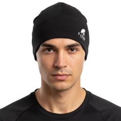 Czapka do biegania z merynosów. Czarne czapki zimowe FJORK MERINO, bez wzorów, z wełny. Za 279.00 zł.