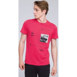 T-shirt męski TSM223 - koral. T-shirty marki 4F. W wyprzedaży za 39.99 zł.