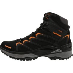 Lowa INNOX GTX MID Buty trekkingowe black/orange. Buty trekkingowe marki Lowa. W wyprzedaży za 623.20 zł.