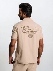 Bawełniane polo z nadrukiem Smiley - beżowy. Brązowe koszulki polo sportowe Sinsay, l, bez wzorów, z bawełny, bez kołnierzyka, bez ramiączek. Za 39.99 zł.