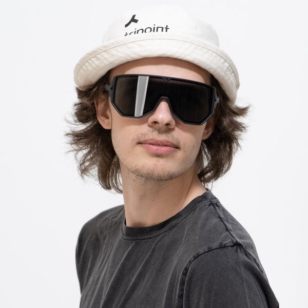 Okulary przeciwsłoneczne Tripoint Reschen. Czarne okulary przeciwsłoneczne TRIPOINT. Za 574.75 zł.