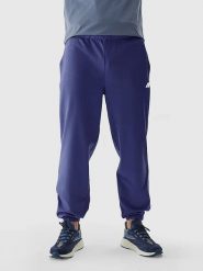 4F Spodnie dresowe w kolorze fioletowym rozmiar: L. Różowe spodnie treningowe długie 4F, l, bez wzorów, z dresówki. Za 87.81 zł.