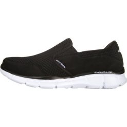 Skechers Sport EQUALIZER Półbuty wsuwane black/white. Eleganckie półbuty marki Skechers Sport. W wyprzedaży za 269.10 zł.