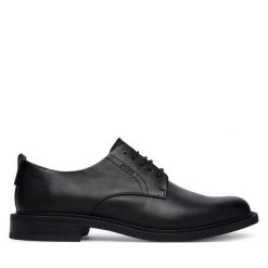 Półbuty HUGO. Czarne eleganckie półbuty Hugo, bez wzorów, bez obcasa, bez zapięcia. Za 849.99 zł.