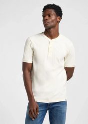 MESKA KOSZULKA LEE SS HENLEY SHIRT ECRU 112363862. T-shirty Lee, xl, bez wzorów, bez kołnierzyka, bez ramiączek. Za 79.99 zł.