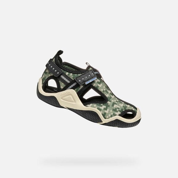 Sandały GEOX JR WADER Zielony. Zielone sandały Geox, z tkaniny, bez zapięcia. Za 213.99 zł.
