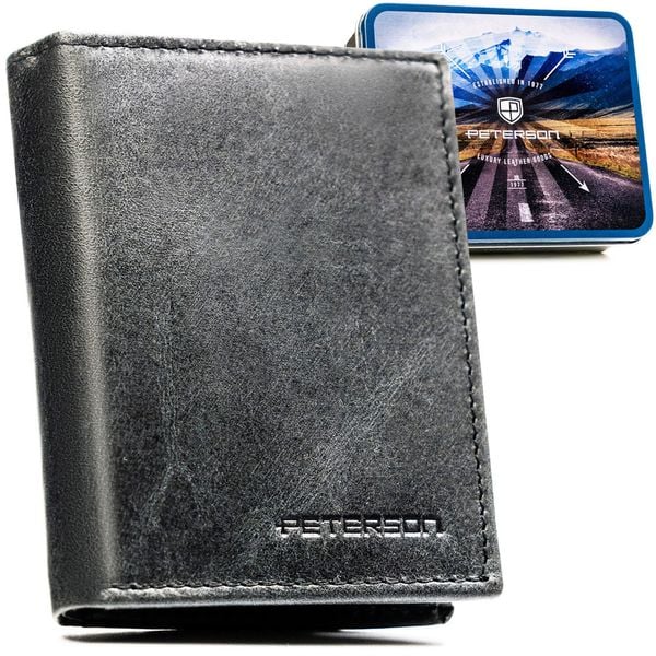 Pionowy, czarny portfel męski ze skóry naturalnej wyposażony w system RFID - Peterson. Czarne portfele Peterson, bez wzorów, ze skóry. Za 58.99 zł.