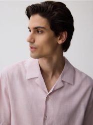 Koszula comfort fit - pastelowy róż. Czerwone koszule Reserved, l, bez wzorów, z bawełny, bez kołnierzyka, bez ramiączek. Za 119.99 zł.