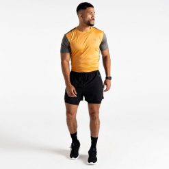 Spodenki turystyczne męskie Movement. Czarne szorty Dare 2B, m, bez wzorów, z elastanu, sportowe. W wyprzedaży za 199.99 zł.