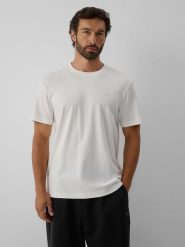 4F T-shirt regular gładki męski - kremowy L. Białe t-shirty 4F, l, bez wzorów, z bawełny, bez kołnierzyka, bez ramiączek. Za 69.99 zł.