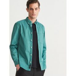 Koszula regular fit - Zielony. Koszule marki Reserved. W wyprzedaży za 49.99 zł.