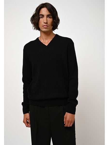 AUTHENTIC CASHMERE Kaszmirowy sweter "Victor" w kolorze czarnym rozmiar: L. Czarne swetry nierozpinane AUTHENTIC CASHMERE, l, bez wzorów, z kaszmiru, bez kołnierzyka, bez ramiączek. Za 565.99 zł.