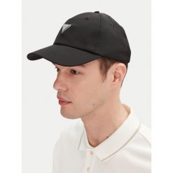 Czapka z daszkiem Guess. Czarne czapki z daszkiem Guess, z aplikacjami. Za 199.99 zł.