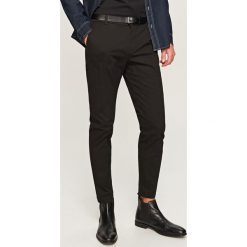 Eleganckie joggery - Czarny. Joggery i bojówki marki Reserved. W wyprzedaży za 59.99 zł.