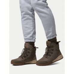 Śniegowce Columbia. Brązowe śniegowce Columbia, bez zapięcia. Za 569.99 zł.