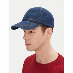 Czapka z daszkiem Barbour. Niebieskie czapki z daszkiem Barbour, bez wzorów. Za 139.99 zł.