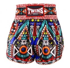 Spodenki treningowe Twins Special Aztec. Czerwone krótkie spodenki sportowe TWINS, l, bez wzorów, z gumy. Za 199.00 zł.