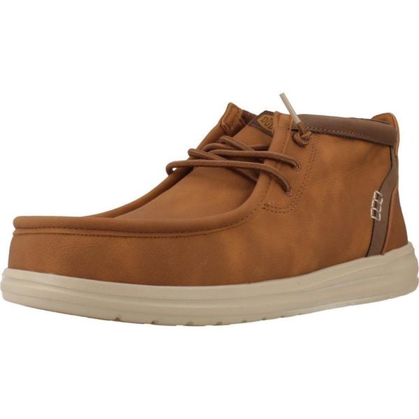 Buty HEY DUDE WALLY MID GRIP R CLASSIC Jasnobrązowy. Brązowe buty trekkingowe Hey dude, bez wzorów, ze skóry, bez zapięcia, trekkingowe. Za 369.00 zł.