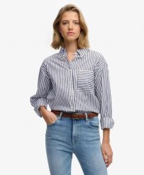 Superdry Koszula Poplin Relaxed z długim rękawem z bawełny organicznej. Białe koszule Superdry, uniwersalny, bez wzorów, z bawełny, bez kołnierzyka, bez ramiączek. Za 282.85 zł.