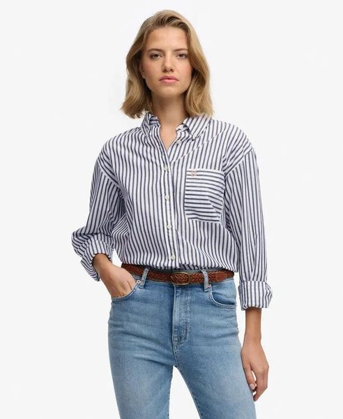Superdry Koszula Poplin Relaxed z długim rękawem z bawełny organicznej. Białe koszule Superdry, uniwersalny, bez wzorów, z bawełny, bez kołnierzyka, bez ramiączek. Za 279.65 zł.
