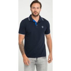 Koszulka polo "Water Hole" - Regular fit - w kolorze granatowym. Koszulki polo marki Sir Raymond Taylor, z haftami, z bawełny, polo, z krótkim rękawem. W wyprzedaży za 86.95 zł.