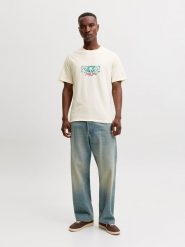 Jack & Jones Koszulka "Jorriviera" w kolorze kremowym rozmiar: XL. Brązowe bezrękawniki Jack & Jones, xl, bez wzorów, z bawełny, bez kołnierzyka, bez ramiączek. Za 55.95 zł.