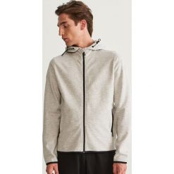 Bluza z kapturem - Jasny szar. Bluzy z kapturem marki Reserved. W wyprzedaży za 39.99 zł.
