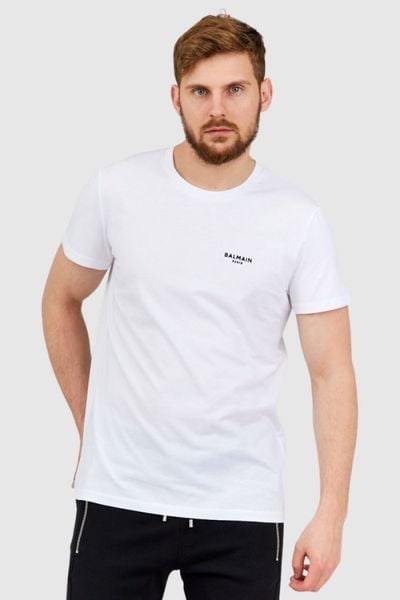 BALMAIN Biały t-shirt męski z małym aksamitnym logo, Rozmiar XXL. Białe t-shirty Balmain, l, bez wzorów, bez kołnierzyka, bez ramiączek. W wyprzedaży za 799.99 zł.